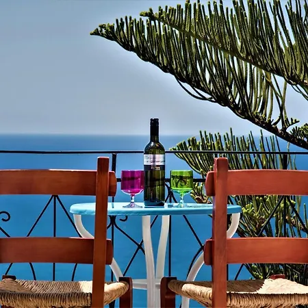 Aeolos Kefalonia * Helmáta